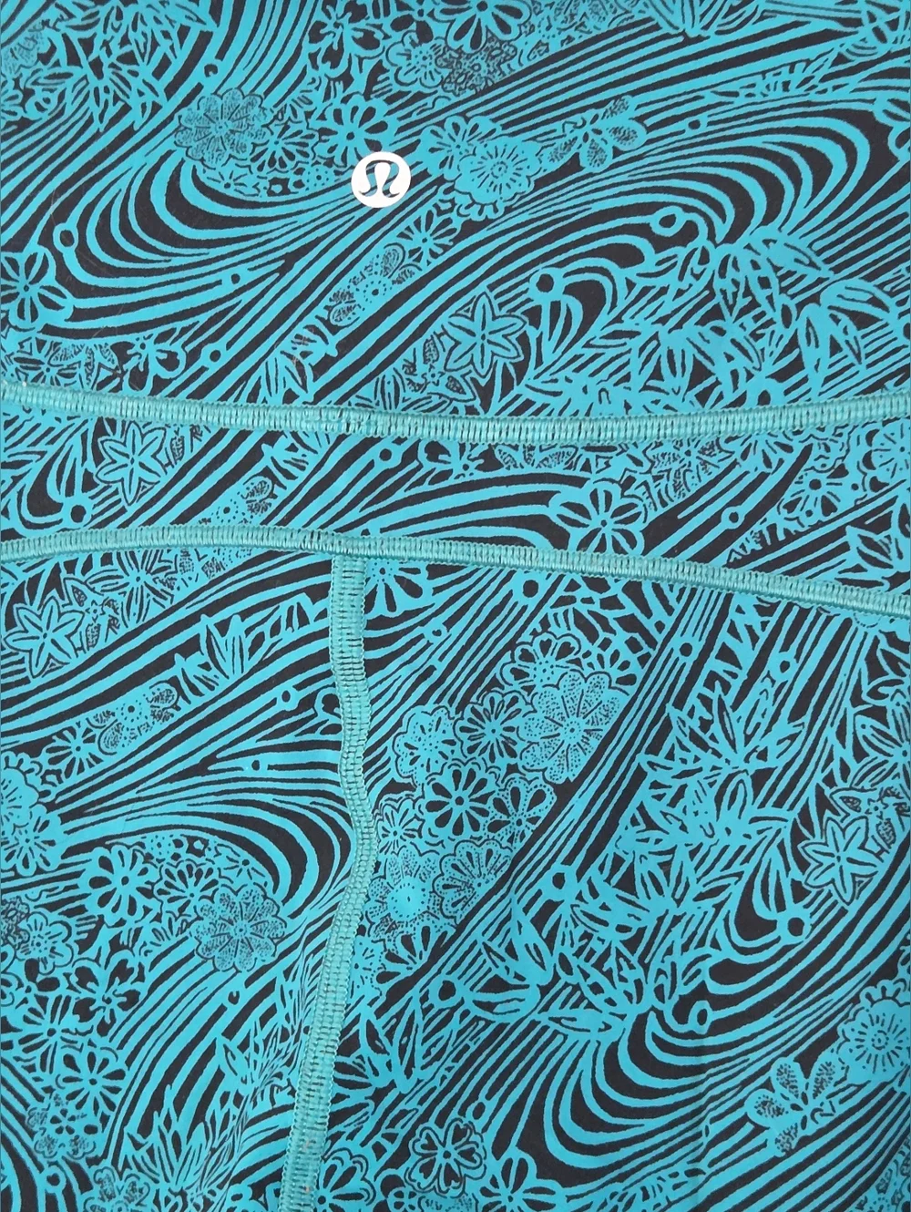 Lululemon Turquoise & Black Patterned Leggings Size 10 - Picture 9 of 9